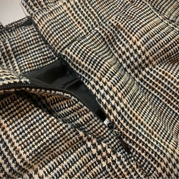 Cute Patterned Skirt! - Picture 6 of 6